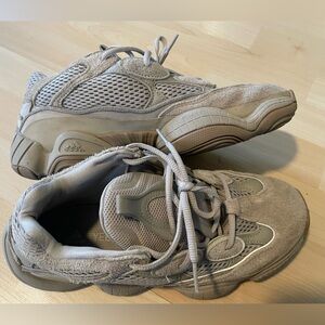 Yeezy 500 Taupe Light Sneakers